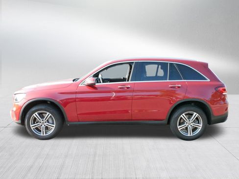 Used 2022 Mercedes-Benz GLC 300 4MATIC image 4