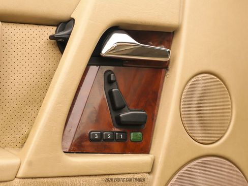 Used 1990 Mercedes-Benz 300 SL image 57