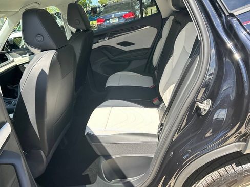 New 2026 Volkswagen Tiguan SE FWD image 42