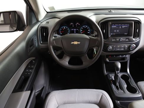 Used 2022 Chevrolet Colorado W/T AWD/4WD image 14