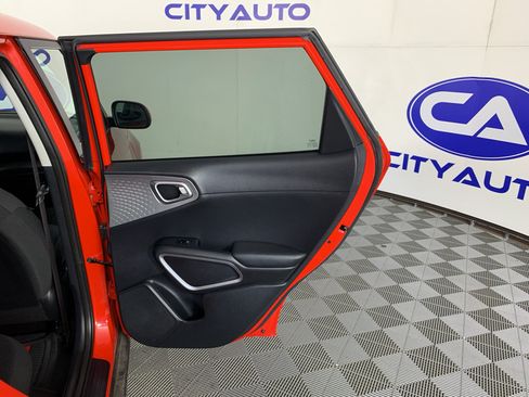 Used 2022 Kia Soul LX w/ Technology Package FWD image 33