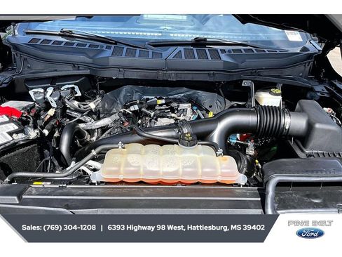 Used 2022 Ford F150 XLT w/ Equipment Group 302A High AWD/4WD image 8