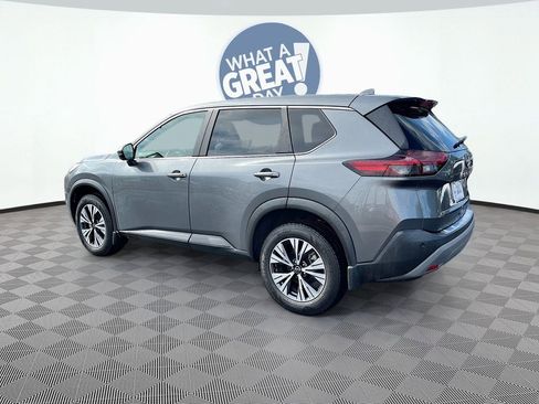 Used 2023 Nissan Rogue SV image 8