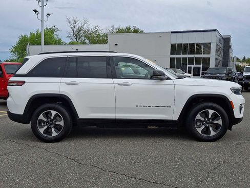 Used 2024 Jeep Grand Cherokee Limited 4xe AWD/4WD image 7