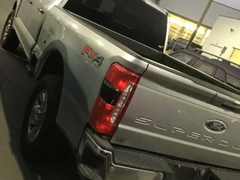 Used 2023 Ford F350 Lariat w/ Lariat Ultimate Package image 4