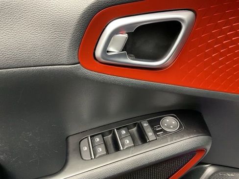 Used 2022 Kia Soul Turbo image 10