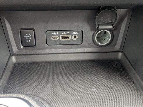 Used 2024 Nissan Sentra SV image 23