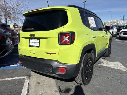 Used 2018 Jeep Renegade Trailhawk image 5