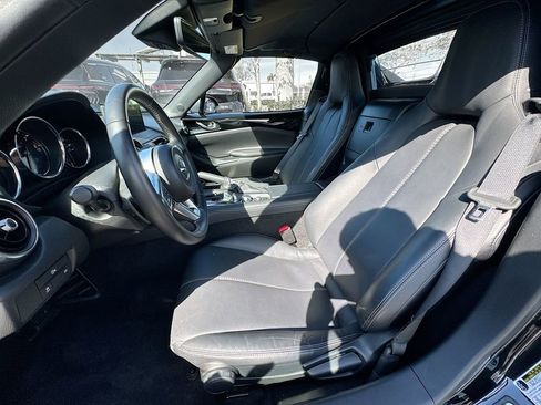 Used 2025 MAZDA MX-5 Miata RF Grand Touring image 23