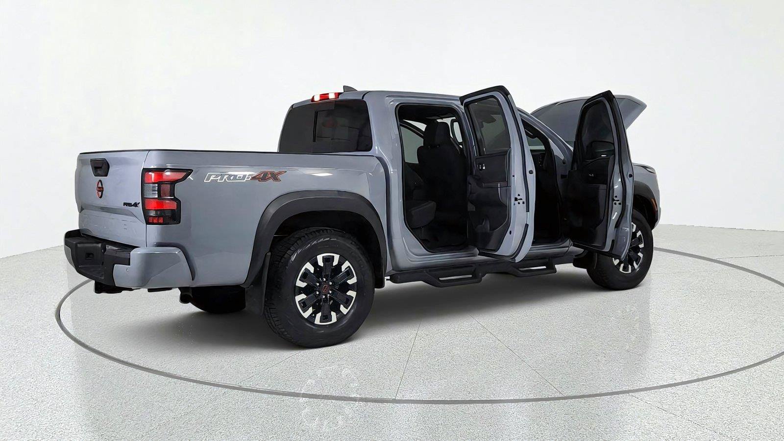 Used 2023 Nissan Frontier PRO-4X w/ Pro Convenience Package AWD/4WD image 14