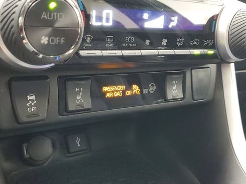 Used 2022 Toyota RAV4 XSE AWD/4WD image 26