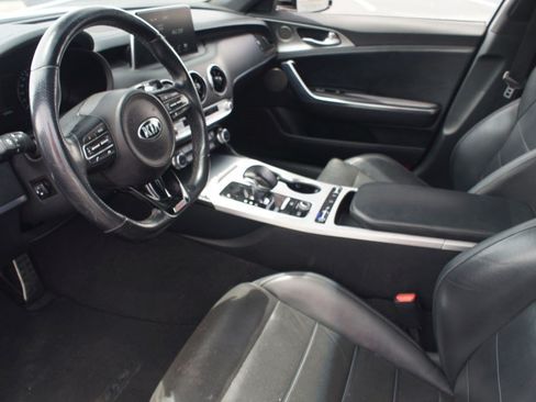 Used 2019 Kia Stinger GT2 RWD image 10