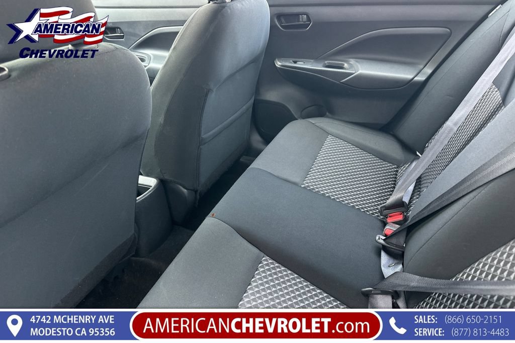 Used 2024 Nissan Versa S FWD image 15