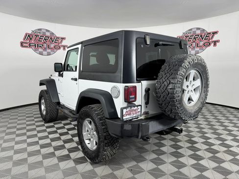 Used 2011 Jeep Wrangler Rubicon w/ Dual Top Group image 5