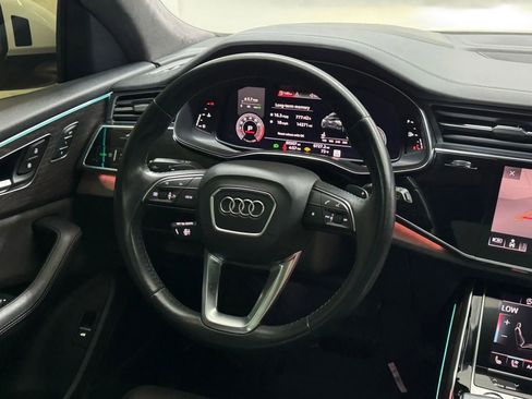 Used 2019 Audi Q8 Prestige w/ Luxury Package image 14