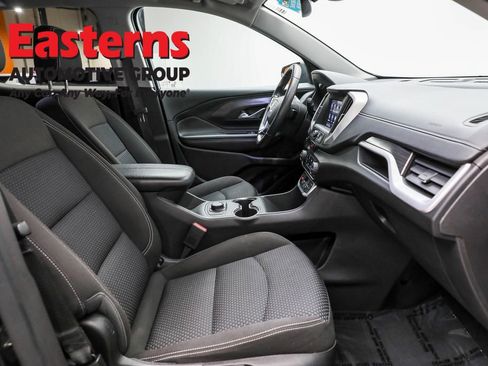 Used 2022 GMC Terrain SLE image 24