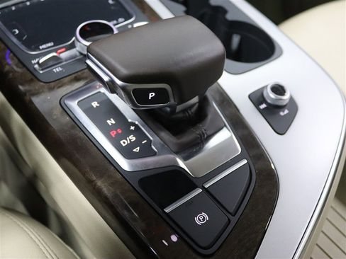 Used 2017 Audi Q7 2.0T Premium Plus image 27