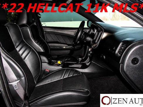 Used 2022 Dodge Charger SRT Hellcat w/ Harman/Kardon Audio Group image 30