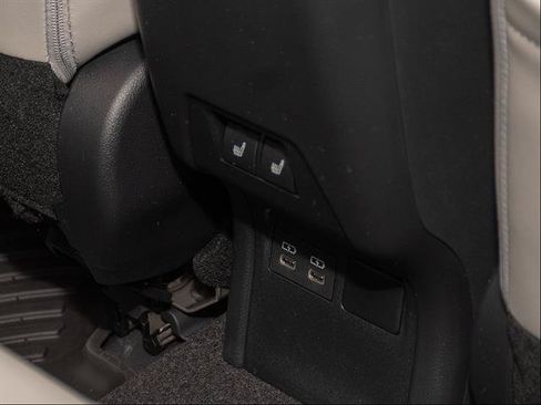 Used 2024 Toyota Prius Limited w/ Limited Premium Package FWD image 24