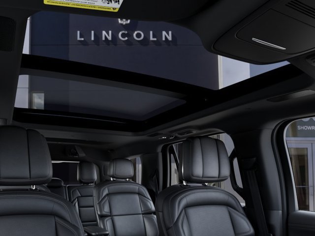 New 2027 Lincoln Navigator Reserve w/ Jet Appearance Package AWD/4WD image 22