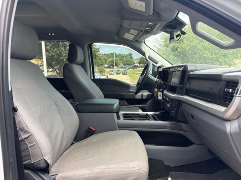 Used 2023 Ford F350 XLT AWD/4WD image 12