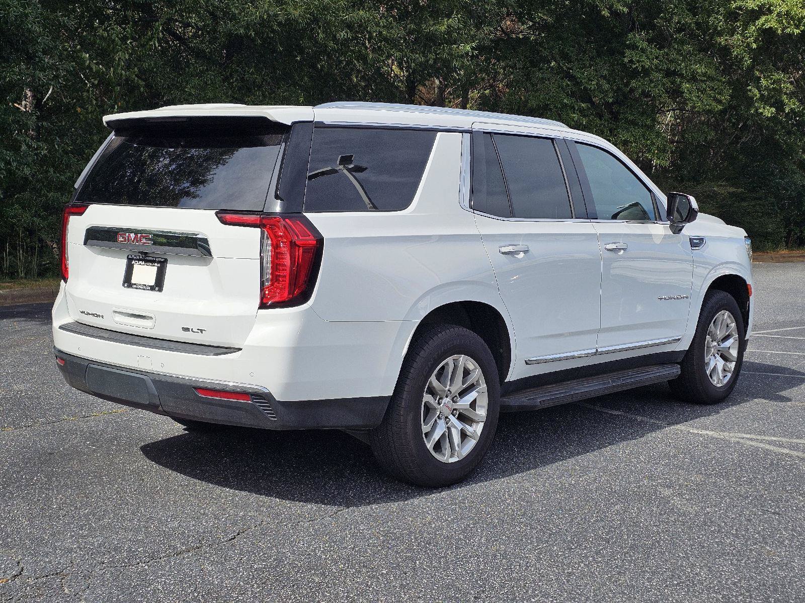 Used 2023 GMC Yukon SLT RWD image 8