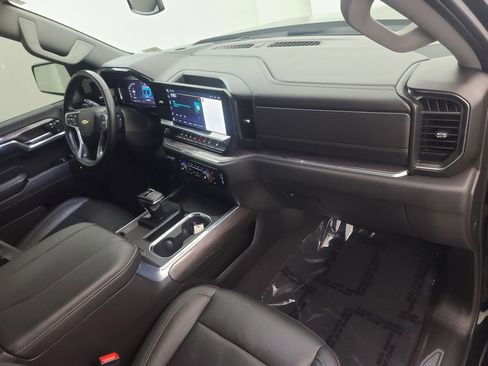 Used 2024 Chevrolet Silverado 1500 LTZ image 16