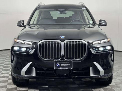 Used 2025 BMW X7 xDrive40i w/ Parking Assistance Package AWD/4WD image 6