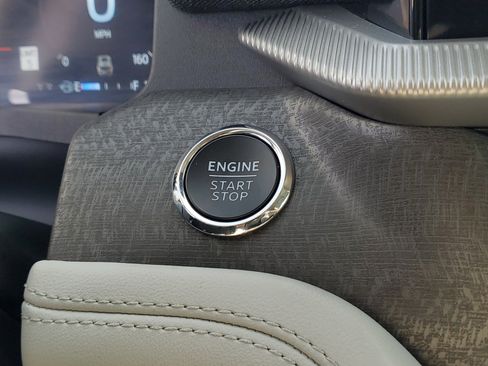 Used 2025 Ford Explorer Platinum w/ Ultimate Package image 15