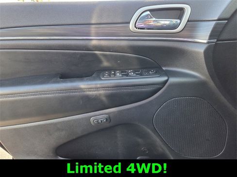 Certified 2020 Jeep Grand Cherokee Limited w/ Luxury Group II image 21