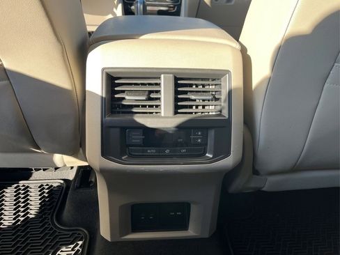 Used 2022 Volkswagen Atlas SE w/ Panoramic Sunroof Package image 20