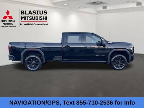 Used 2025 GMC Sierra 2500 AT4 w/ AT4 Premium Plus Package image 6