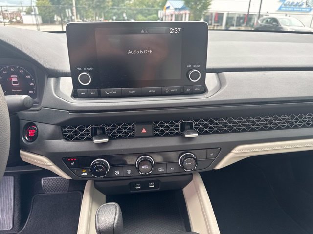 Used 2024 Honda Accord EX image 16
