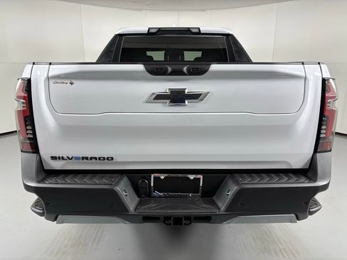 New 2026 Chevrolet Silverado EV Trail Boss image 8