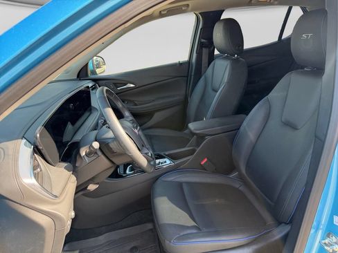 Used 2026 Buick Encore GX Sport Touring w/ Comfort Package AWD/4WD image 23