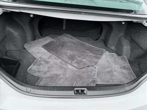 Used 2011 Toyota Camry LE FWD image 8