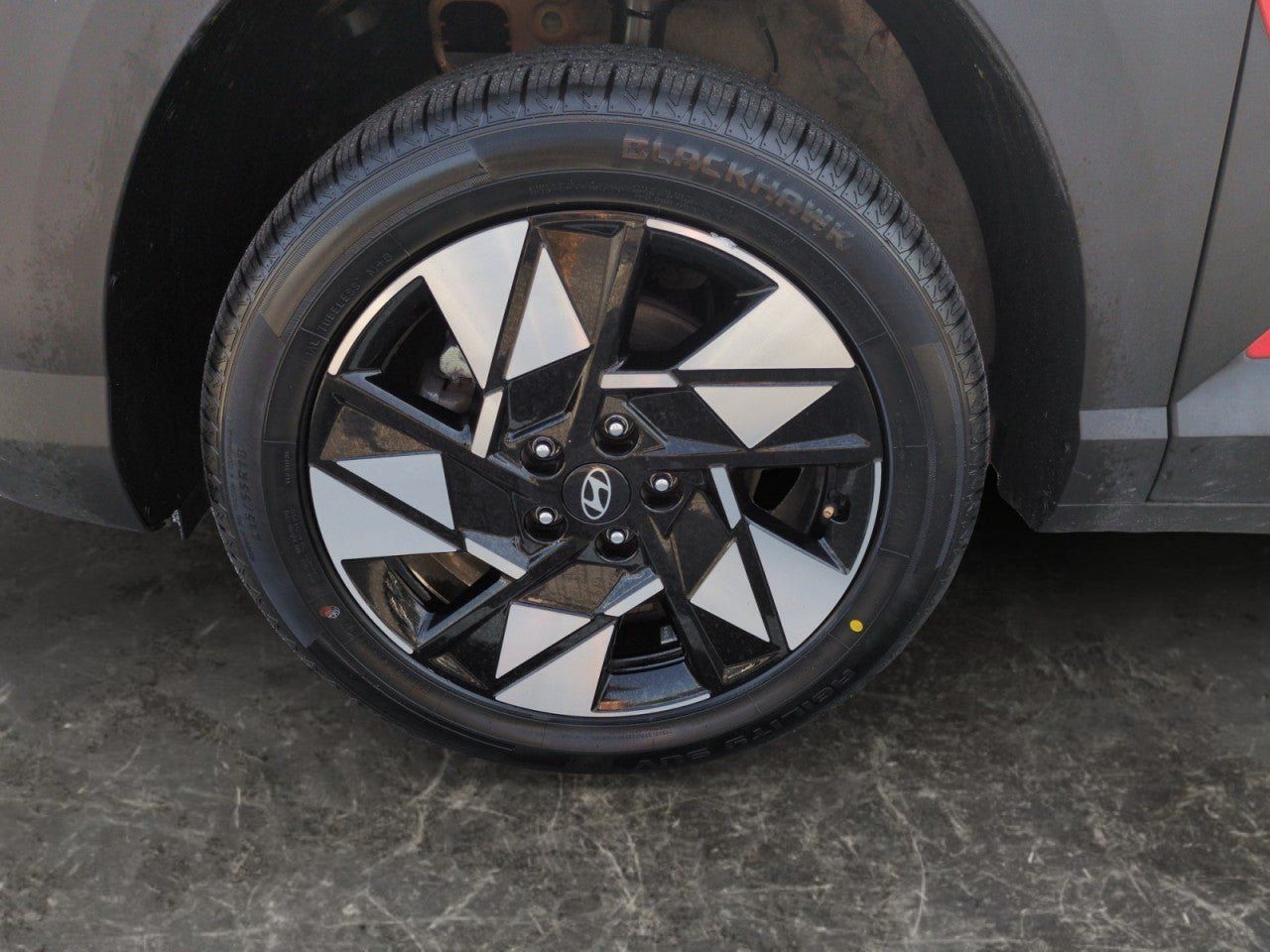 Used 2024 Hyundai Kona SEL AWD/4WD image 9