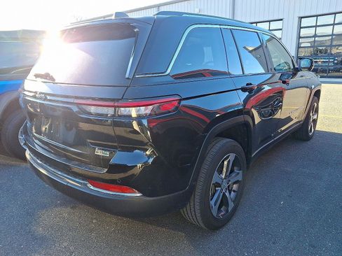 Used 2022 Jeep Grand Cherokee Limited 4xe w/ Luxury Tech Group II image 8