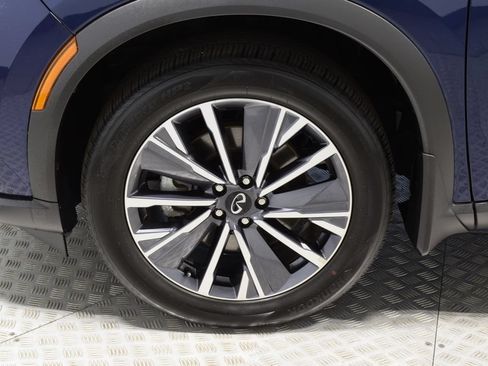 Certified 2026 INFINITI QX60 Luxe w/ Family Package AWD/4WD image 40