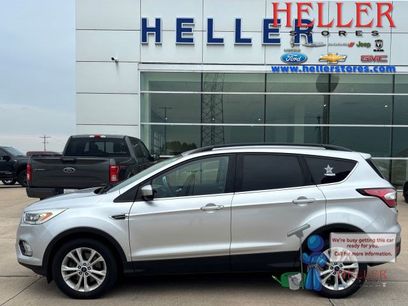 Used 2017 Ford Escape SE w/ Equipment Group 201A