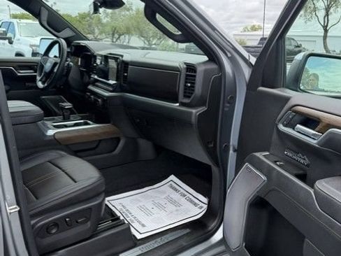 Used 2026 Chevrolet Silverado 1500 High Country w/ Technology Package AWD/4WD image 20