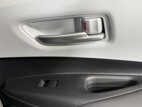 Used 2023 Toyota Corolla SE w/ Carpet Mat Package (TMS) FWD image 17