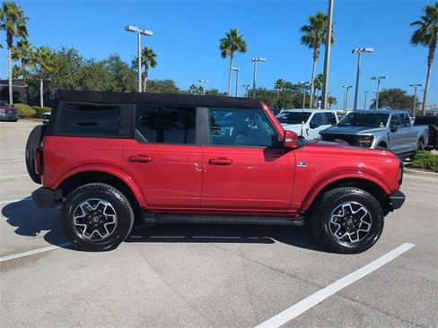 Certified 2024 Ford Bronco Outer Banks image 3