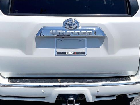 Used 2016 Toyota 4Runner Limited AWD/4WD image 31