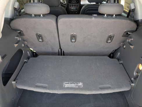 Used 2005 Chrysler PT Cruiser Limited image 10