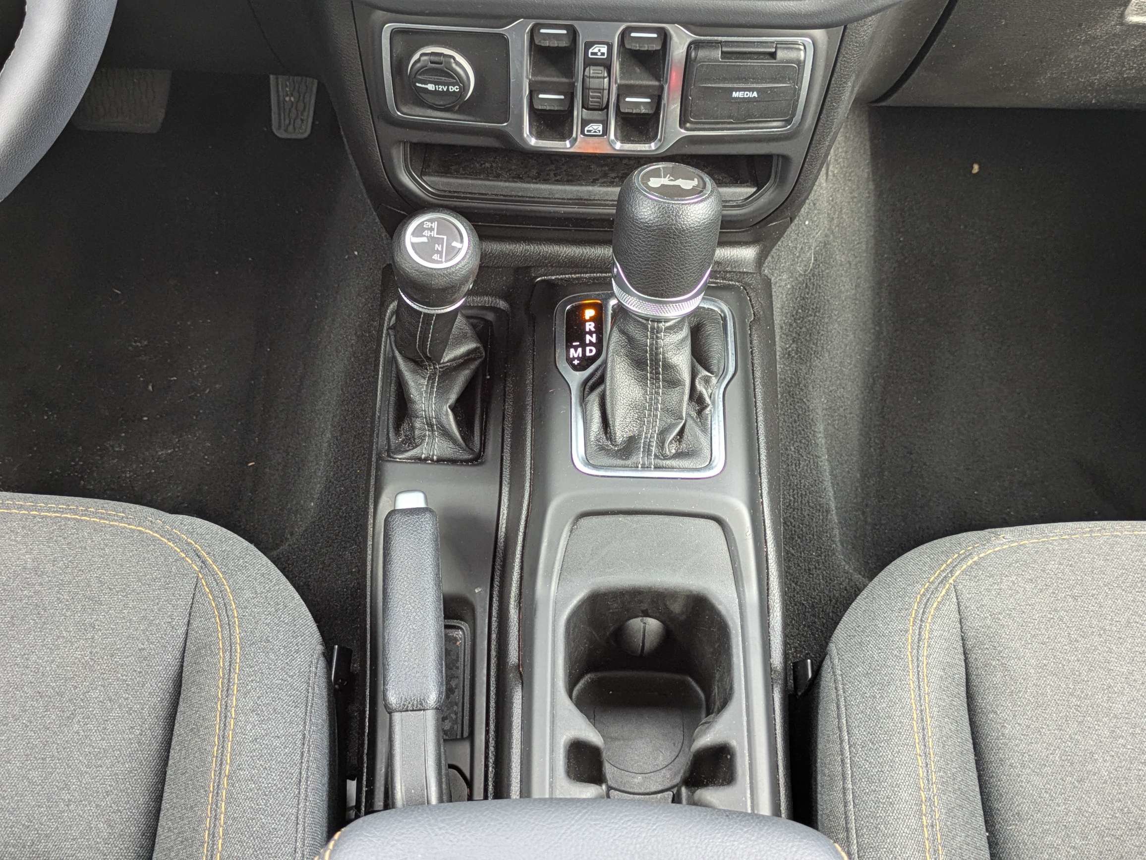 Used 2026 Jeep Wrangler Unlimited Sahara AWD/4WD image 19