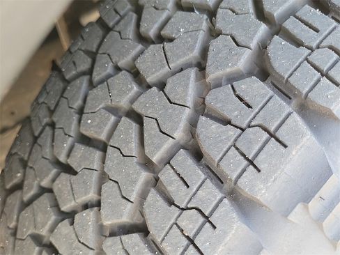 Used 2022 GMC Sierra 1500 SLT image 30