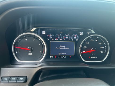 Used 2020 Chevrolet Silverado 2500 LTZ image 28