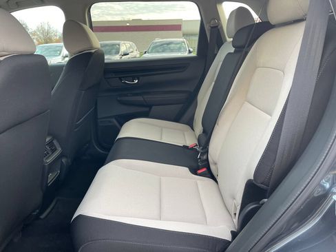 Used 2025 Honda CR-V EX image 13