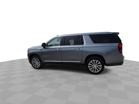Used 2022 GMC Yukon XL Denali w/ Denali Premium Package RWD image 6